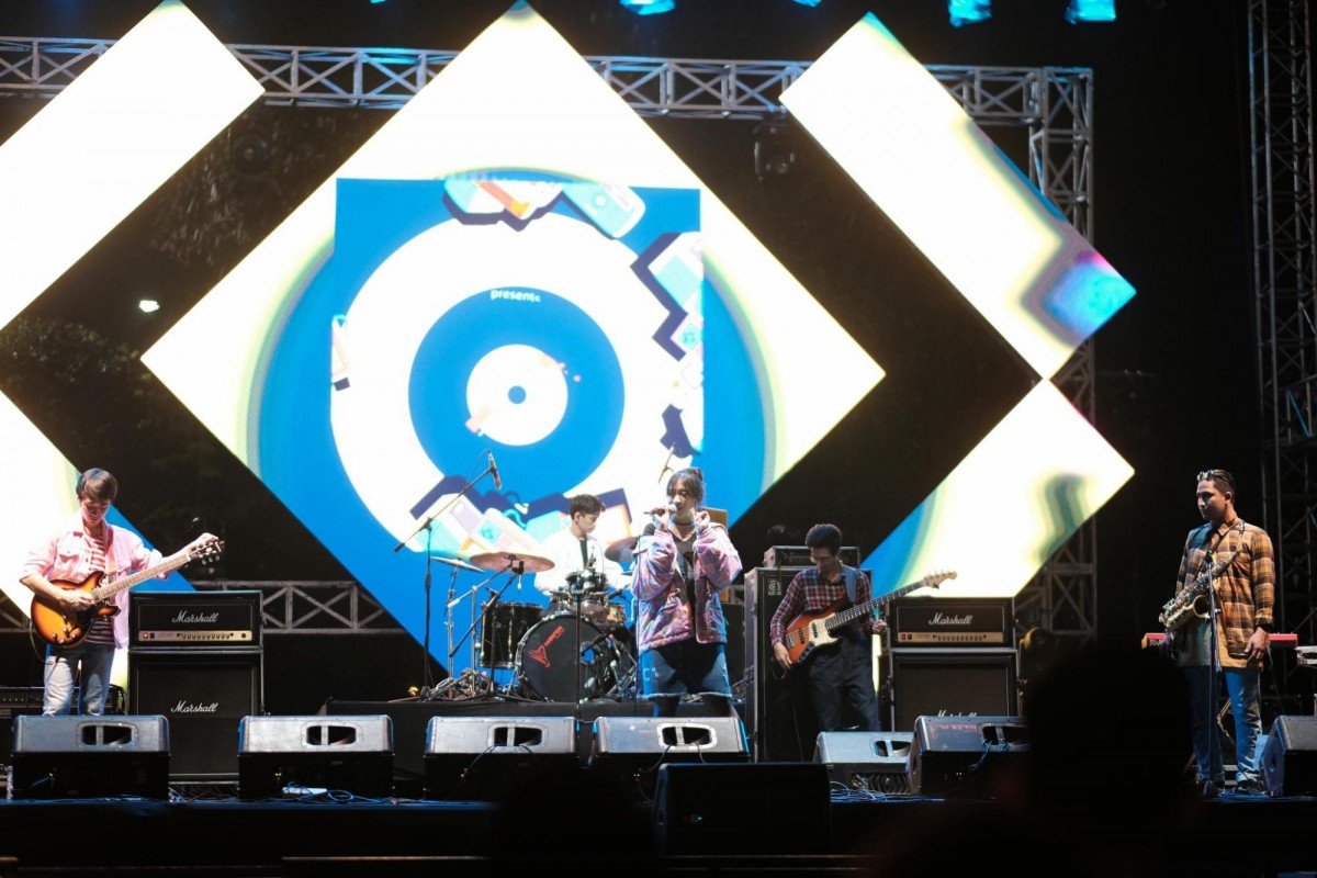 Penampilan MLDJAZZPROJECT Season 4 di MLDSPOT Stage The 90s Festival 2019